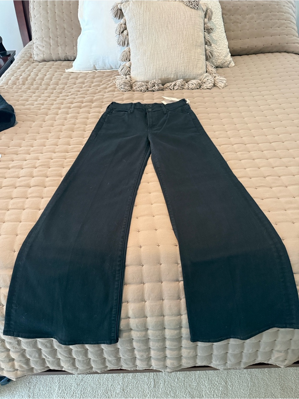 MOTHER The Twister Sneak Black Wide-Leg High-Rise Jeans